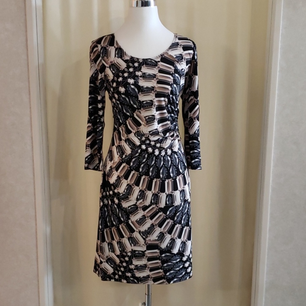 NWT Scoop Neck Long Sleeve Dress Size 12